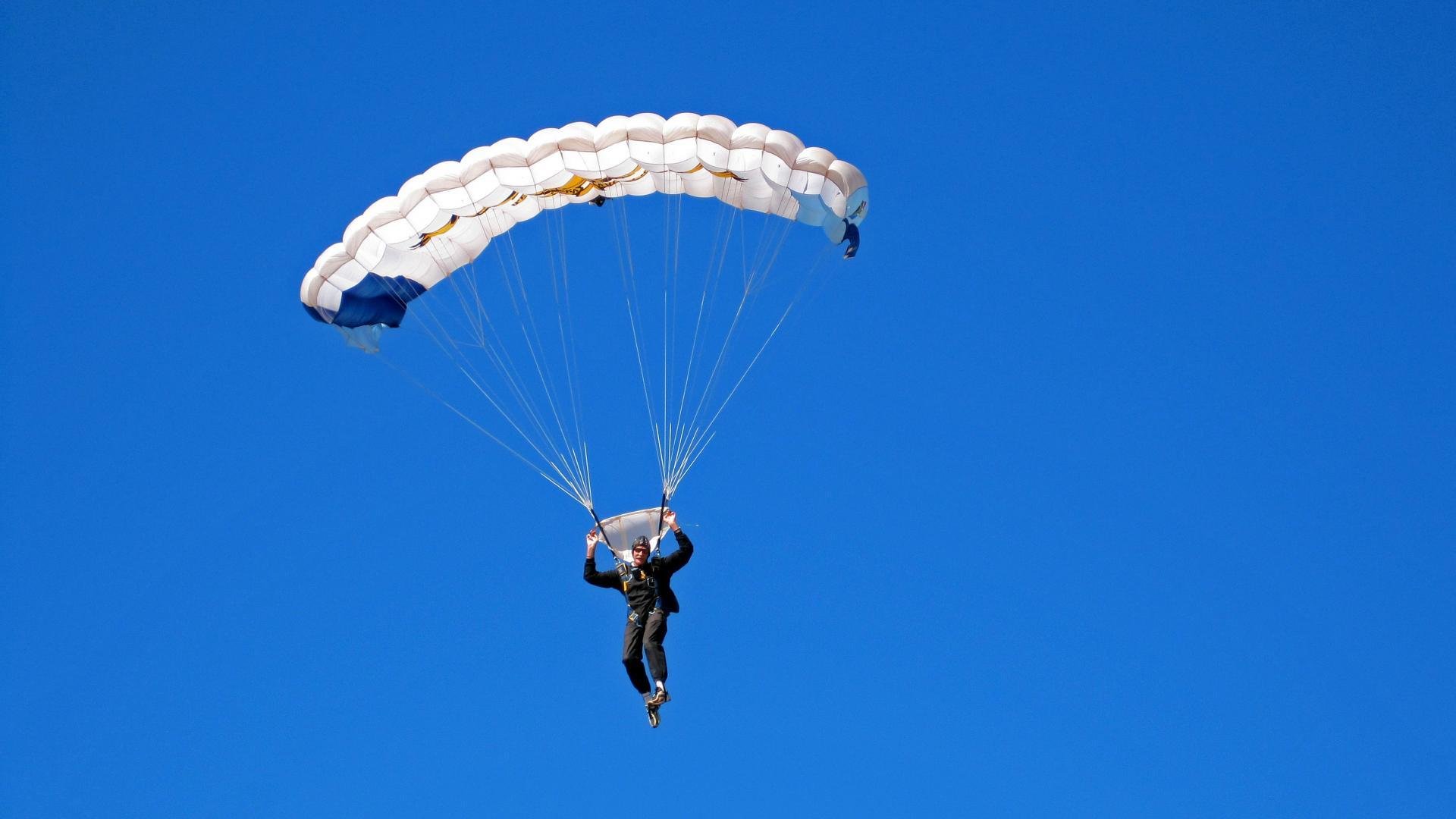 NBA裁判升级培训,公平性得以保障,nba裁判法