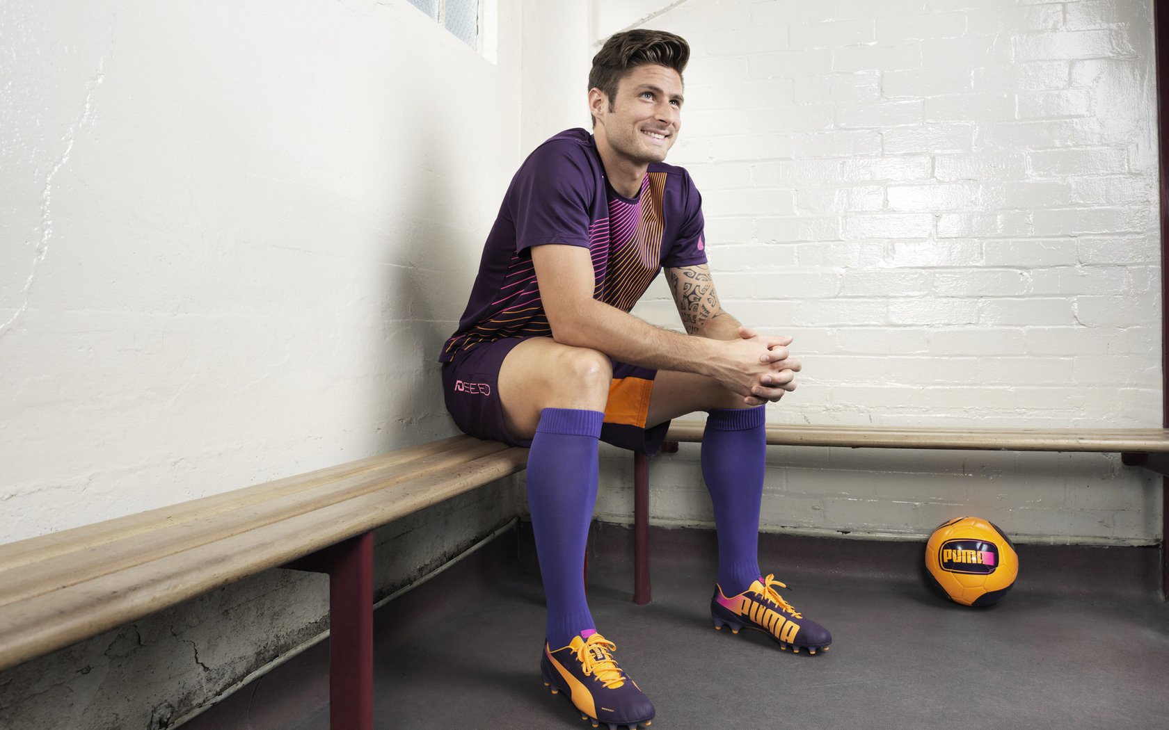 “滚球运动:精准控制与战术博弈的三叉湖较量”